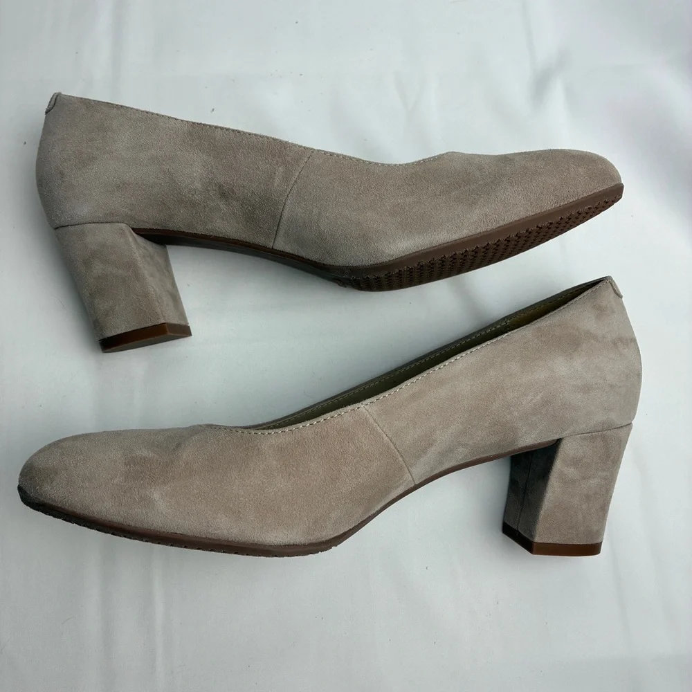 Eric Michael Kiera Suede Pumps 8 Taupe Low Heel‎ Quiet Luxury Career Wear